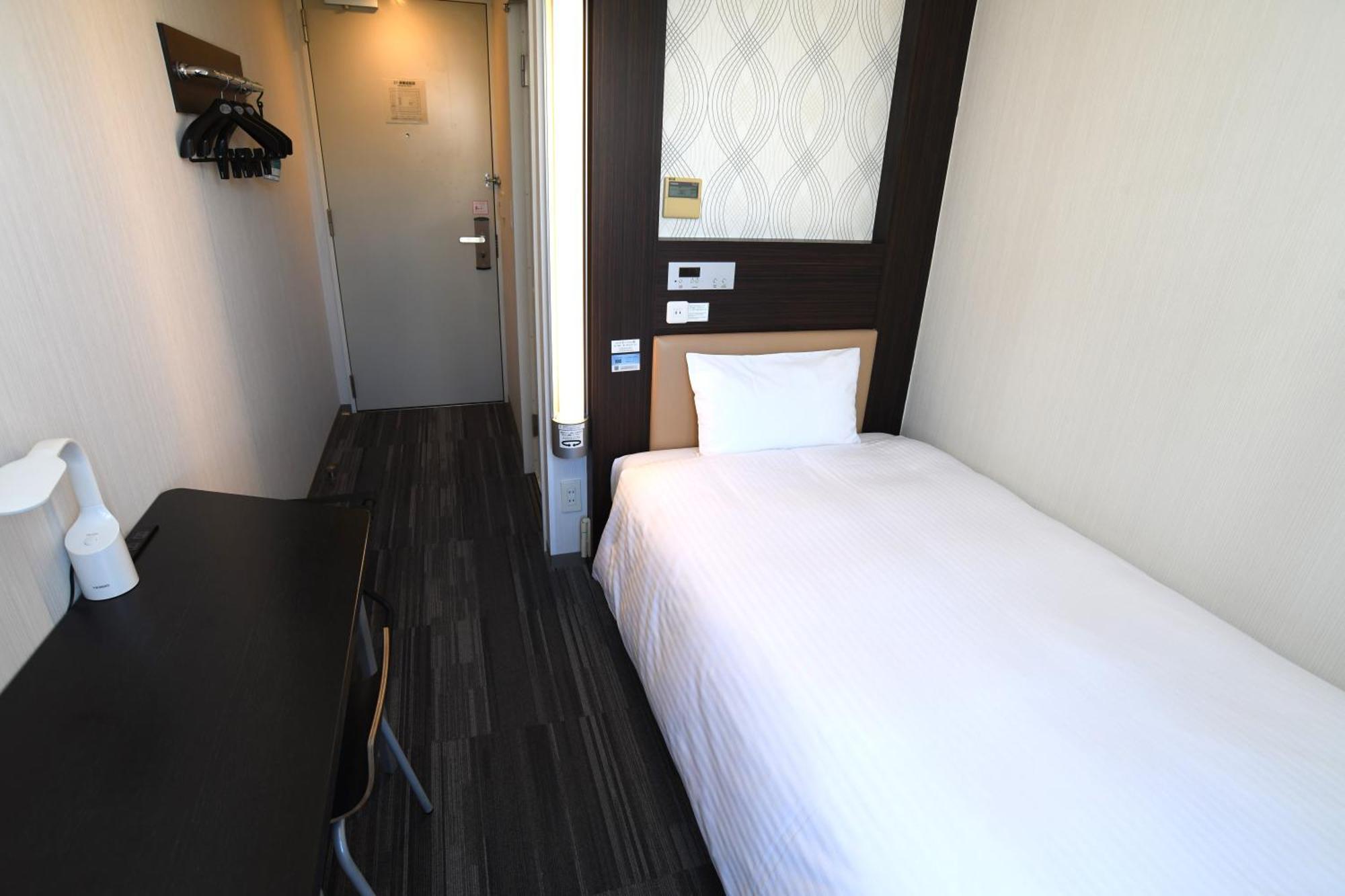R&b Toyocho Hotel 3*