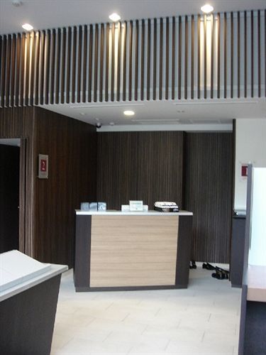 R&b Toyocho 3*